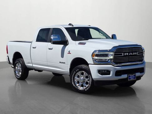 Used 2024 RAM 2500 Laramie AWD/4WD image 8
