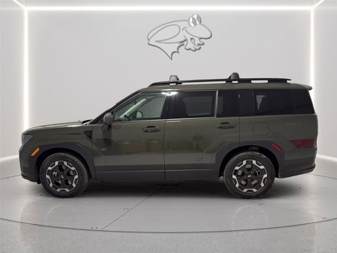 Used 2026 Hyundai Santa Fe SEL FWD image 2