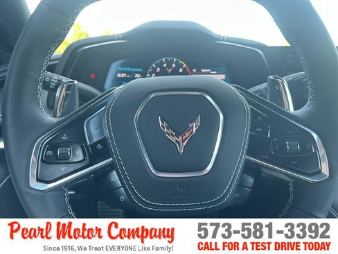 Used 2025 Chevrolet Corvette Z06 RWD image 13