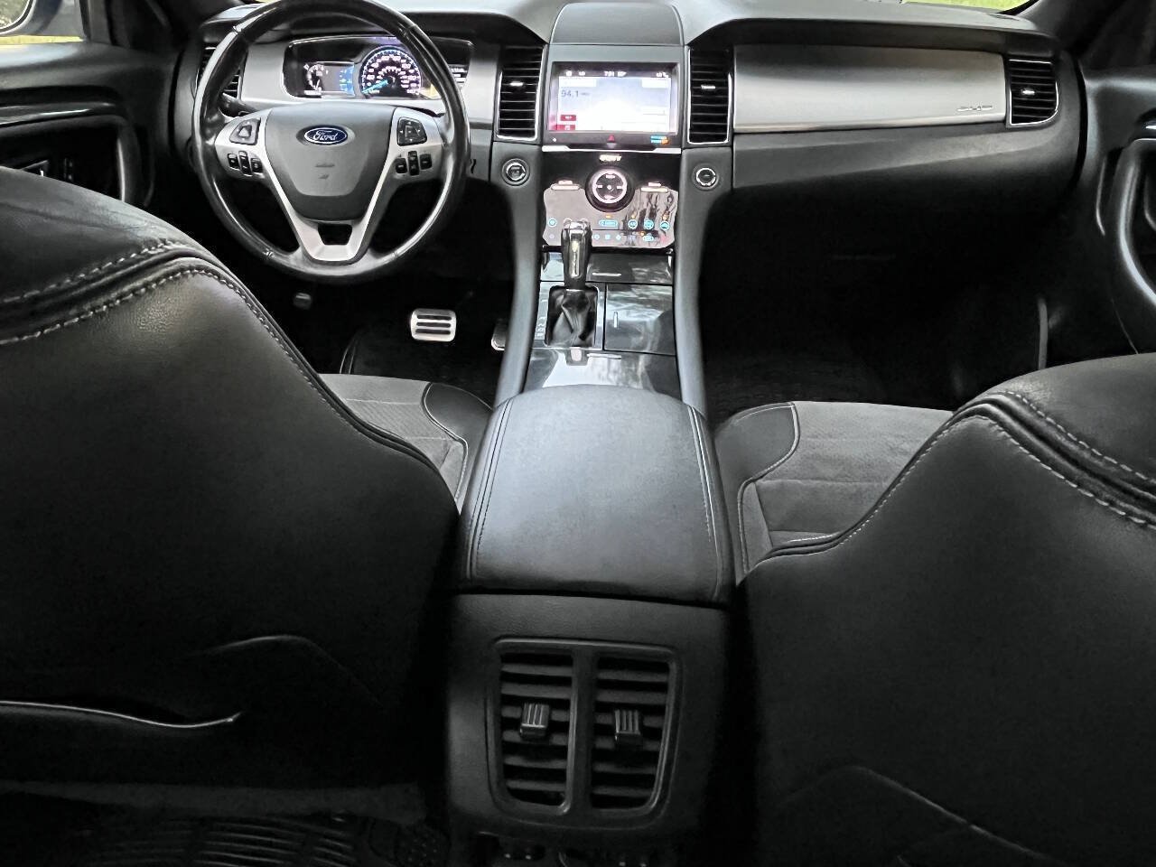Used 2019 Ford Taurus SHO AWD/4WD image 26