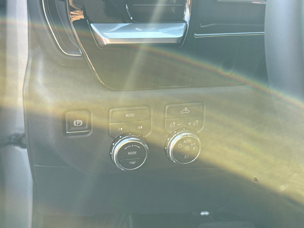 New 2026 GMC Sierra 1500 Elevation w/ Elevation Select Package AWD/4WD image 19
