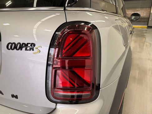 Certified 2023 MINI Cooper Countryman SE w/ Storage Package AWD/4WD image 5
