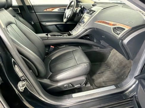 Used 2015 Lincoln MKZ Hybrid image 13