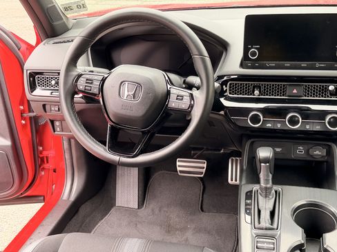 Used 2023 Honda Civic Sport image 16