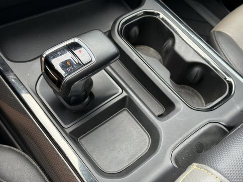 Used 2023 Chevrolet Silverado 1500 ZR2 w/ Technology Package AWD/4WD image 26