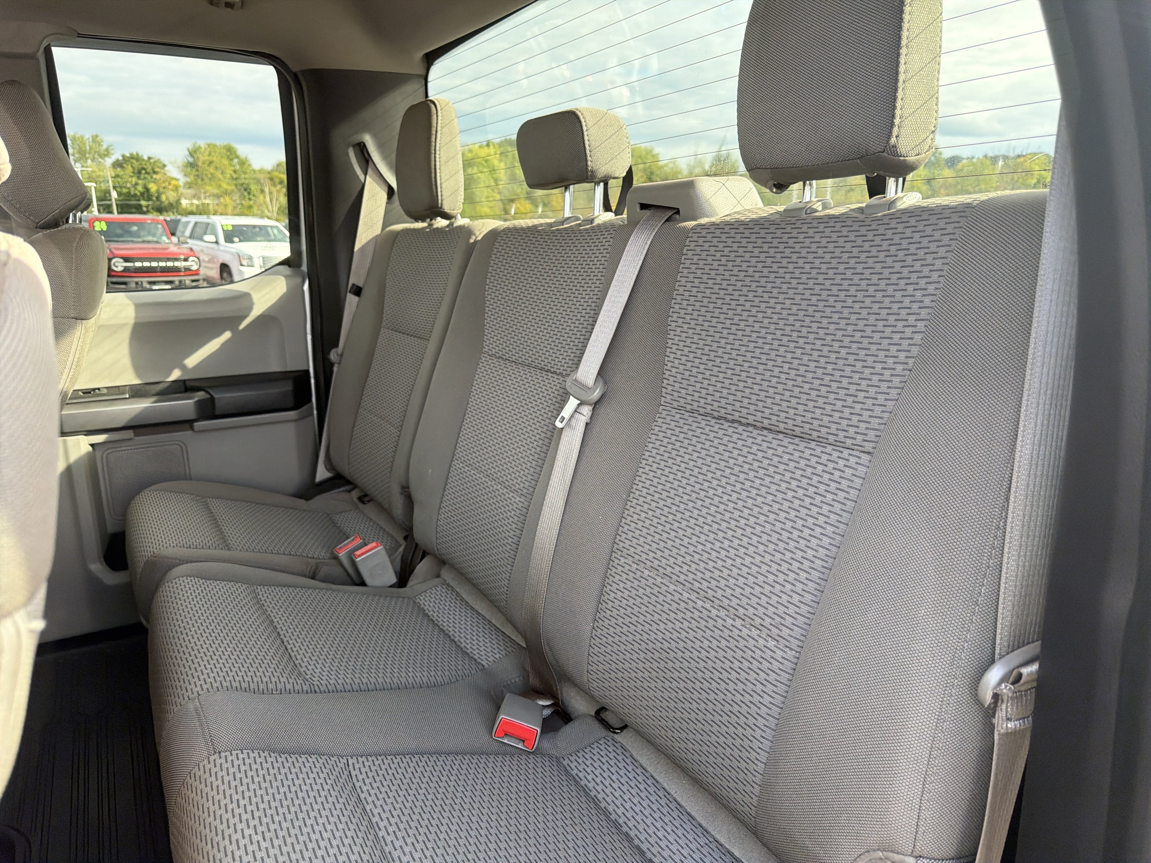 Used 2019 Ford F250 XLT w/ XLT Premium Package AWD/4WD image 13