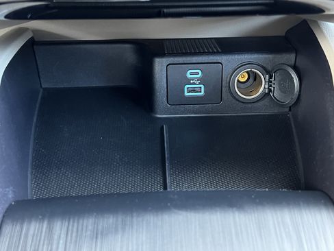 Used 2022 Ford Escape SEL image 24