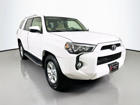 Used 2014 Toyota 4Runner SR5 image 3