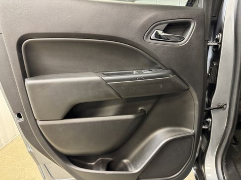 Used 2018 Chevrolet Colorado LT image 16