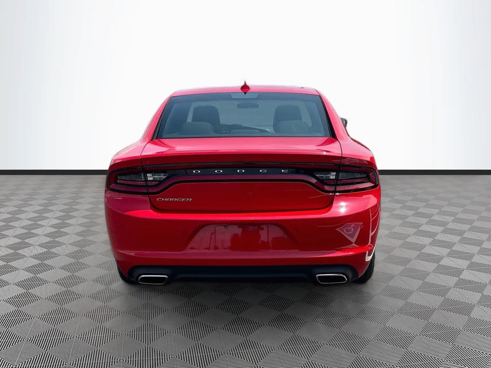 Used 2023 Dodge Charger SXT RWD image 6