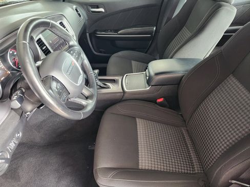 Used 2023 Dodge Charger SXT RWD image 13