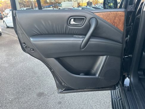 Used 2023 Nissan Armada SL w/ Captain's Chairs Package image 22