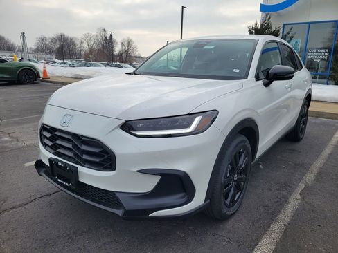 New 2026 Honda HR-V Sport image 9