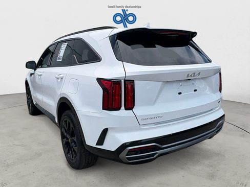 Used 2023 Kia Sorento SX AWD/4WD image 5
