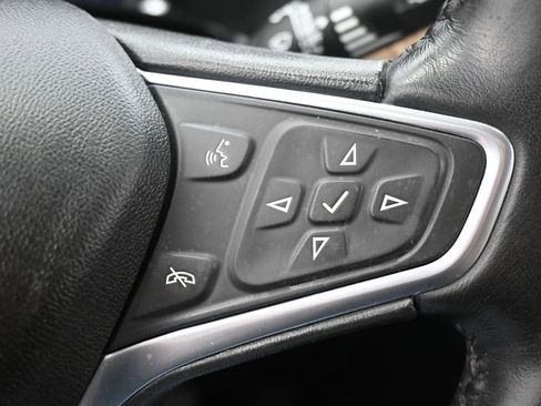 Used 2022 Chevrolet Equinox Premier FWD image 21