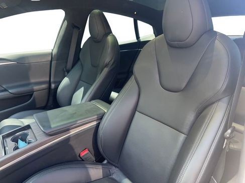 Used 2022 Tesla Model S image 6