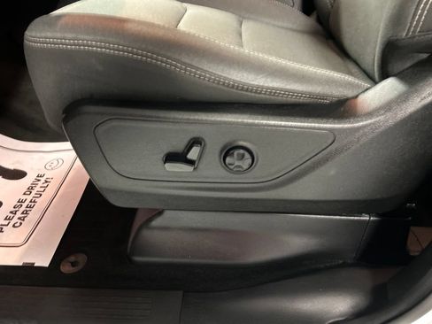 Used 2021 RAM 1500 Big Horn AWD/4WD image 13