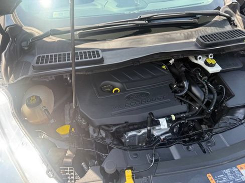 Used 2018 Ford Escape SE w/ SE Sync 3 Package FWD image 59