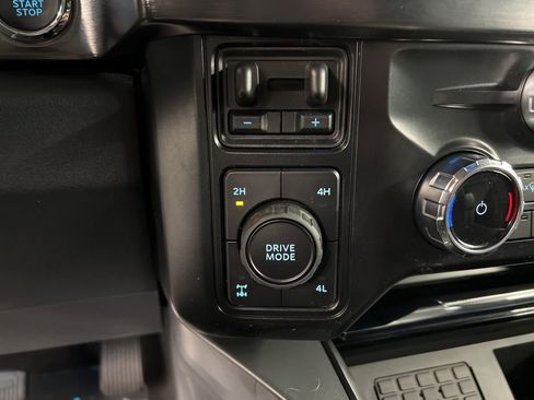 New 2026 Ford F350 Lariat w/ Black Appearance Package image 17