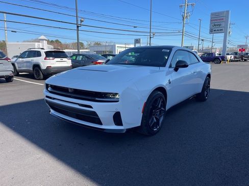 New 2026 Dodge Charger Scat Pack w/ Blacktop Package image 2