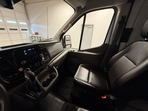 Used 2023 Ford Transit 250 Medium Roof RWD image 18
