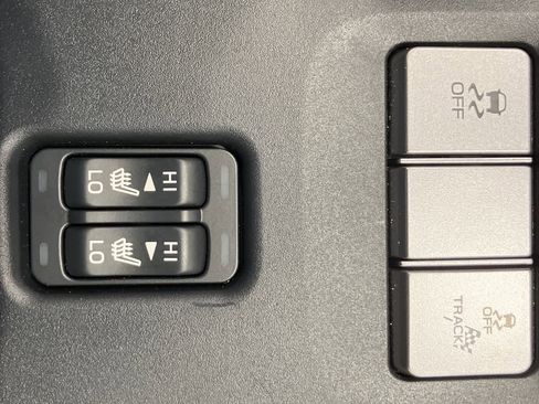 Used 2025 Toyota GR86 Premium image 16