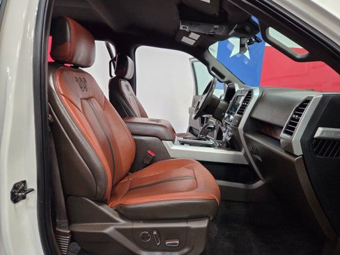 Used 2018 Ford F150 King Ranch w/ Equipment Group 601A Luxury AWD/4WD image 75