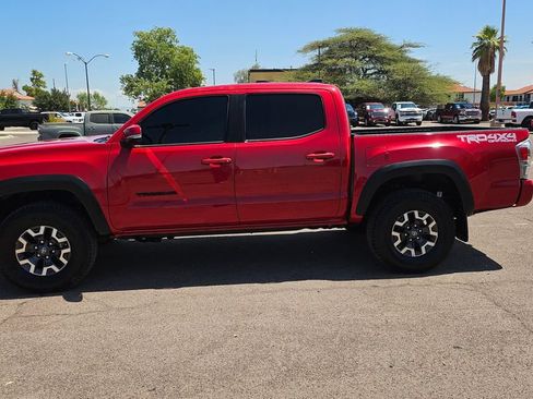 Used 2022 Toyota Tacoma TRD Off-Road AWD/4WD image 6