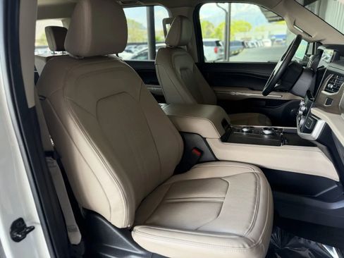 Used 2024 Ford Expedition Max Limited AWD/4WD image 21