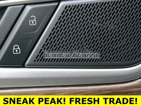 Certified 2025 Volkswagen Atlas SEL Premium R-Line image 10