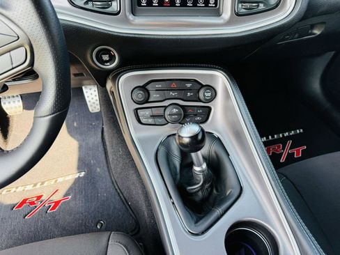 Used 2022 Dodge Challenger R/T w/ Blacktop Package image 21