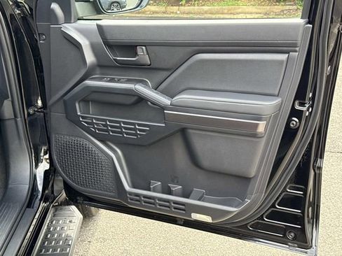 Used 2026 Toyota 4Runner SR5 AWD/4WD image 8