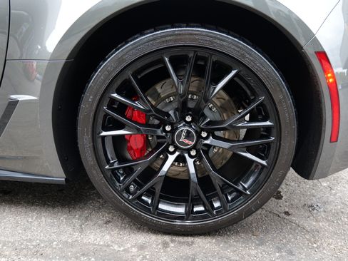 Used 2015 Chevrolet Corvette Z06 w/ 2LZ Preferred Equipment Group image 80
