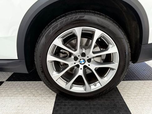 Used 2024 BMW X5 xDrive40i w/ Premium Package image 14