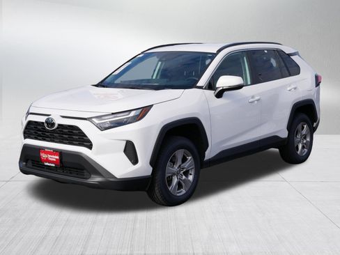 Certified 2025 Toyota RAV4 XLE AWD/4WD image 3