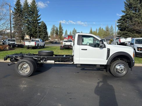 New 2026 Ford F550 4x4 Regular Cab Super Duty image 3