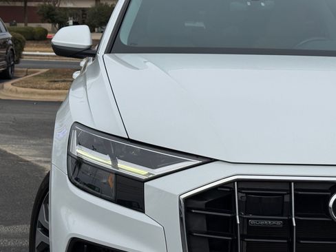 Used 2022 Audi Q8 Premium Plus image 5