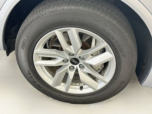 Used 2023 Audi Q5 2.0T Premium w/ Convenience Package AWD/4WD image 37