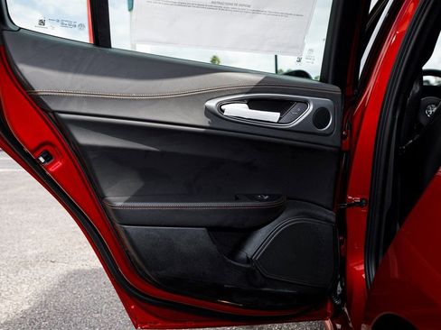 New 2025 Alfa Romeo Giulia AWD w/ Driving Assist Package image 27