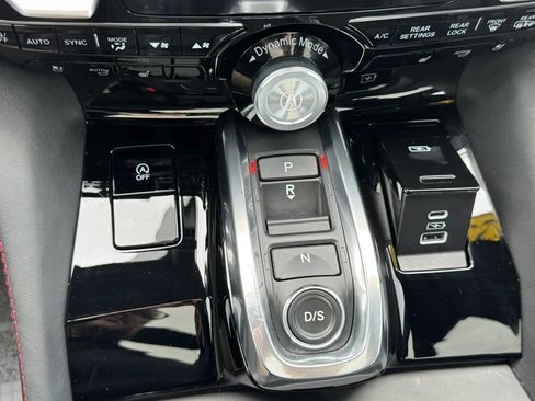 Used 2025 Acura MDX A-Spec AWD/4WD image 32