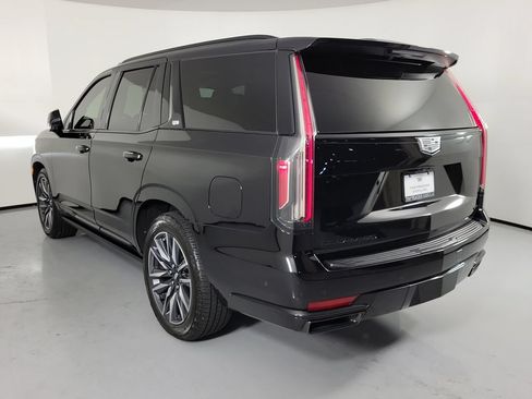 Used 2023 Cadillac Escalade Sport Platinum AWD/4WD image 4
