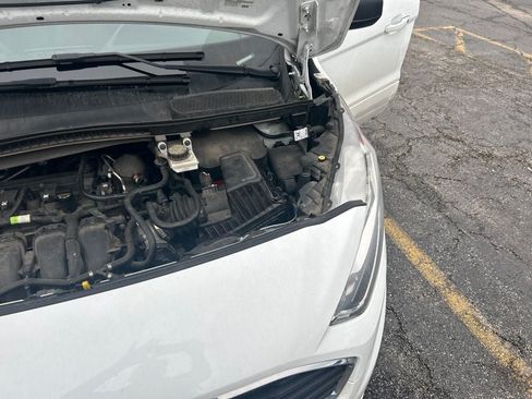 Used 2019 Ford Transit Connect XLT FWD image 15