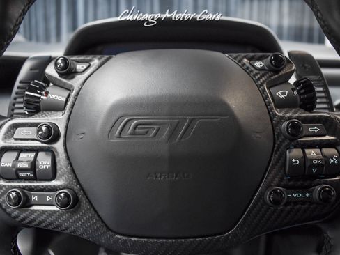 Used 2019 Ford GT RWD image 11