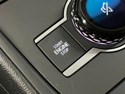 New 2026 Volkswagen Tiguan SE image 17