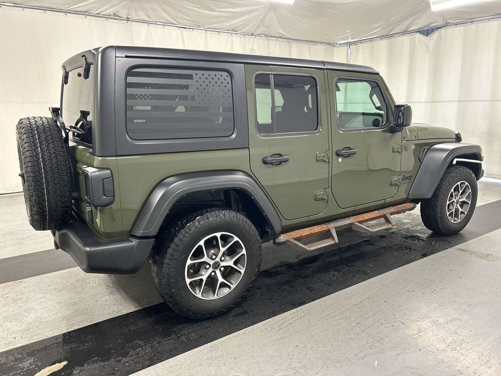 Used 2024 Jeep Wrangler Unlimited Sport AWD/4WD image 2