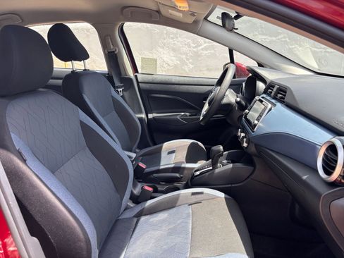Used 2025 Nissan Versa SV FWD image 34