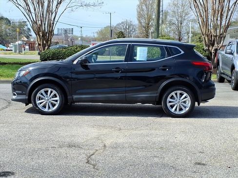 Used 2019 Nissan Rogue Sport SV w/ Technology Package image 3
