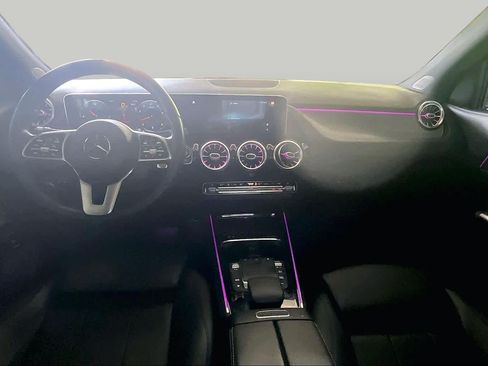 Used 2021 Mercedes-Benz GLA 250 4MATIC w/ Premium Package image 14