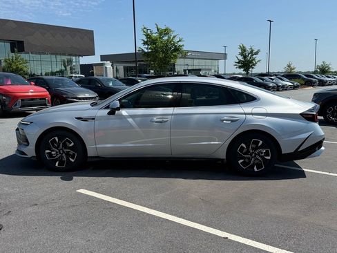 Certified 2025 Hyundai Sonata SEL image 6