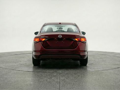 Used 2025 Nissan Sentra SV image 7